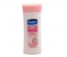 VASELINE INTENSIVE RESCUE MOIST LOCKING LOTION 40